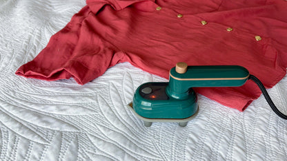 AtlasSA™ Compact Travel Iron